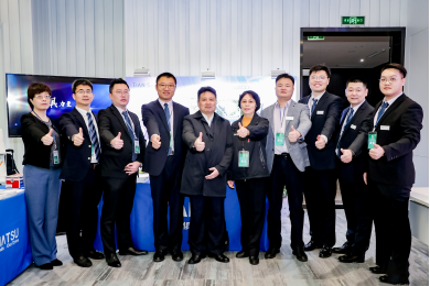 亲友游戏中心-亲友多乐斗-亲友天天坦克大战