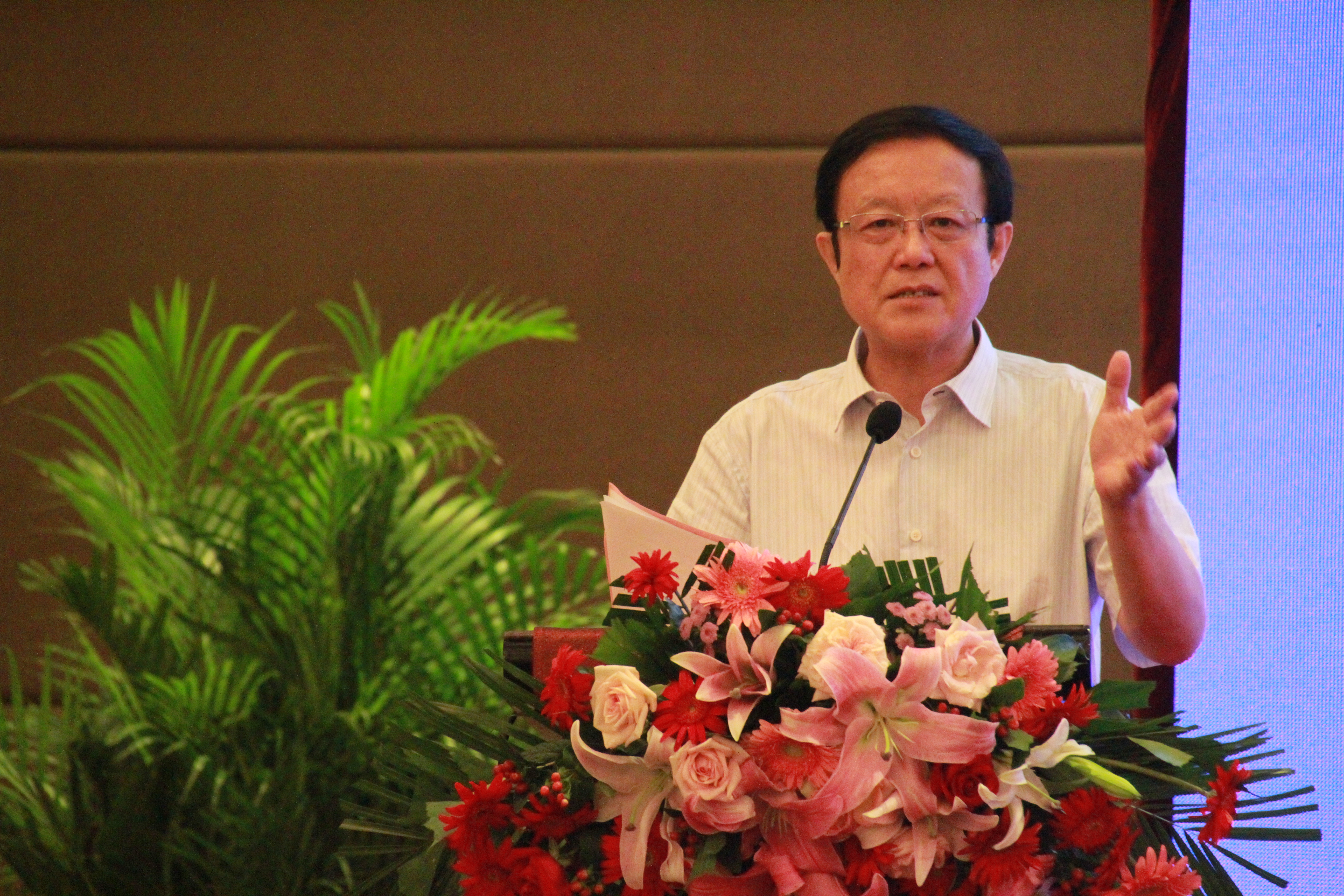 亲友游戏中心-亲友多乐斗-亲友天天坦克大战