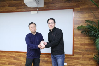 亲友游戏中心-亲友多乐斗-亲友天天坦克大战