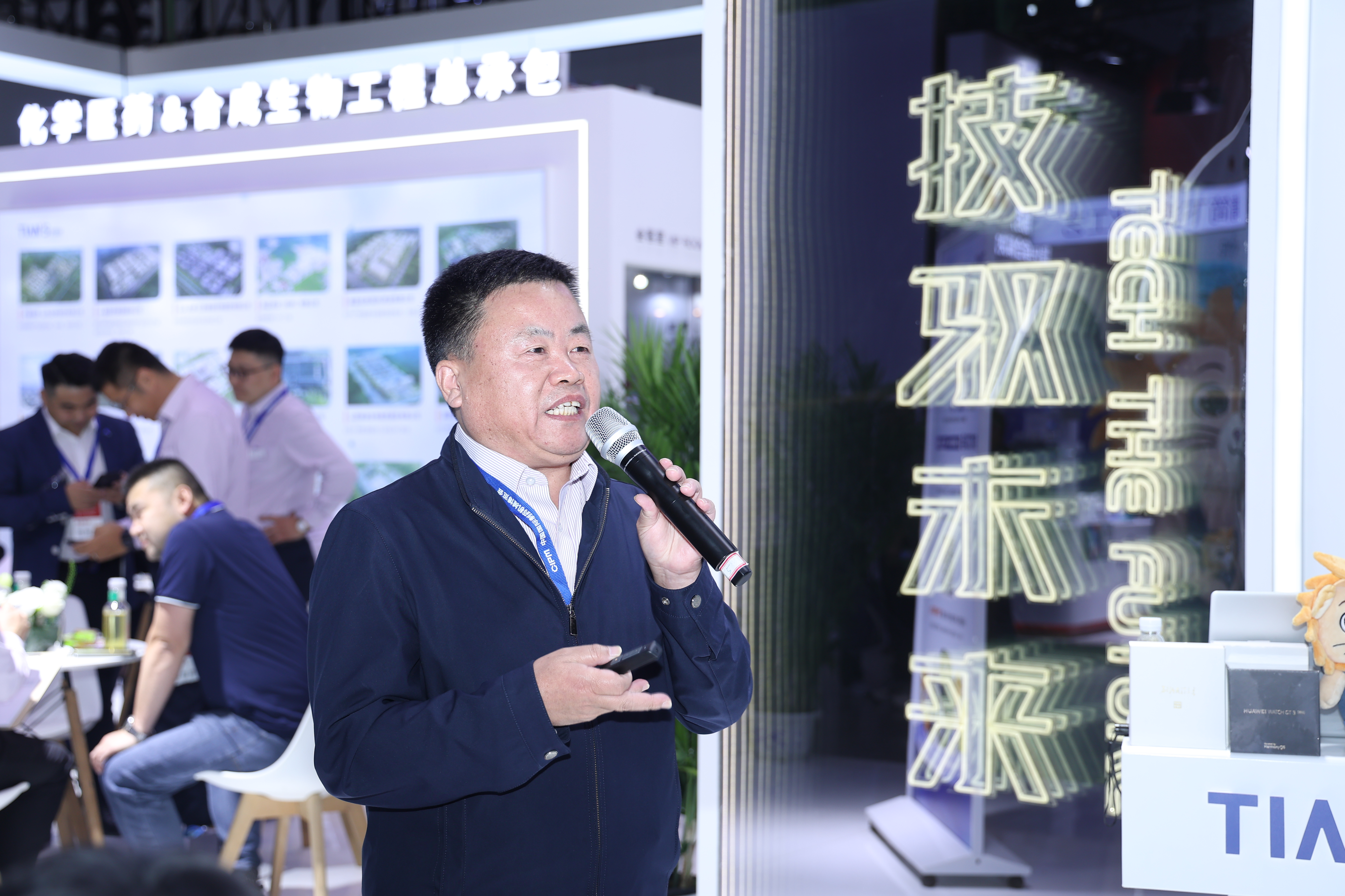 亲友游戏中心-亲友多乐斗-亲友天天坦克大战