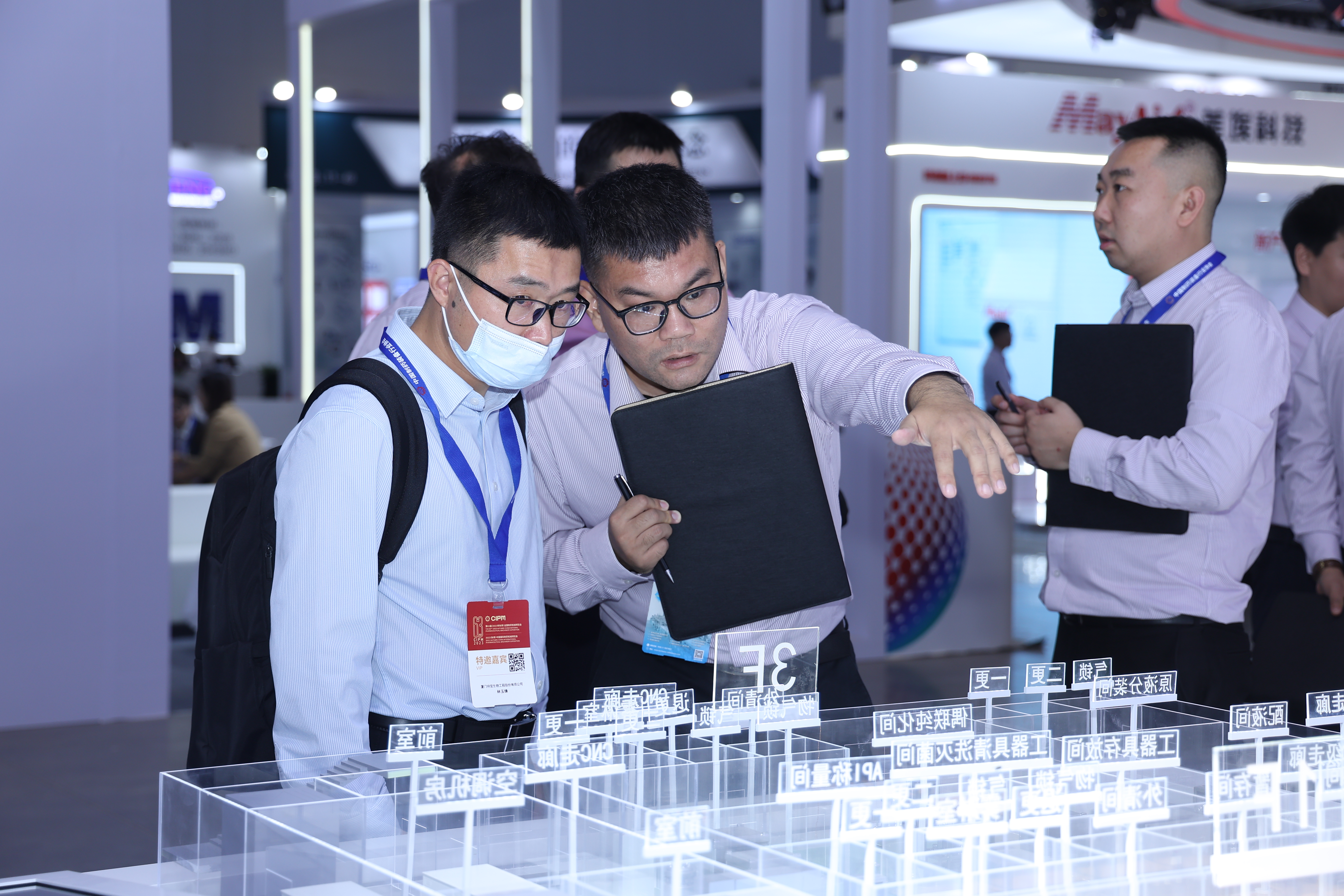 亲友游戏中心-亲友多乐斗-亲友天天坦克大战