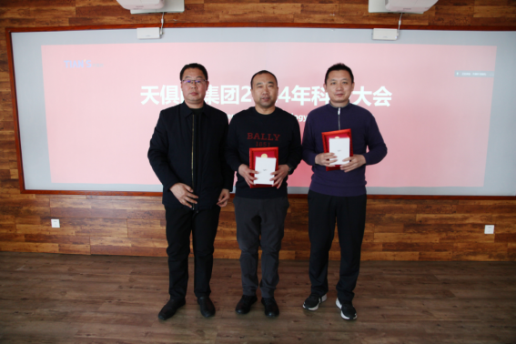 亲友游戏中心-亲友多乐斗-亲友天天坦克大战