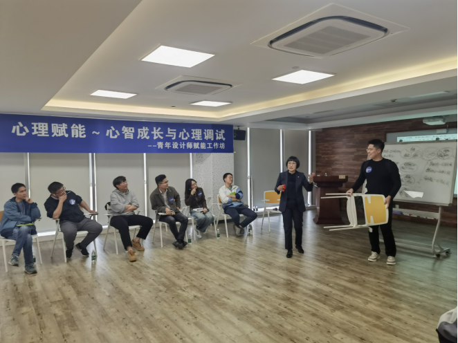 亲友游戏中心-亲友多乐斗-亲友天天坦克大战