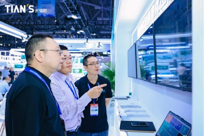 亲友游戏中心-亲友多乐斗-亲友天天坦克大战