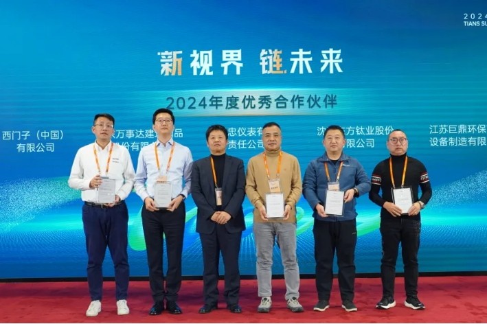 亲友游戏中心-亲友多乐斗-亲友天天坦克大战