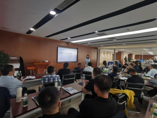 亲友游戏中心-亲友多乐斗-亲友天天坦克大战