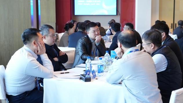 亲友游戏中心-亲友多乐斗-亲友天天坦克大战