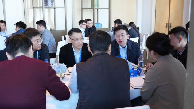 亲友游戏中心-亲友多乐斗-亲友天天坦克大战