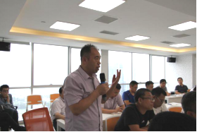 亲友游戏中心-亲友多乐斗-亲友天天坦克大战