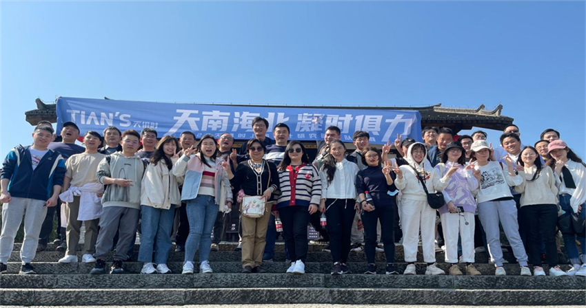 亲友游戏中心-亲友多乐斗-亲友天天坦克大战