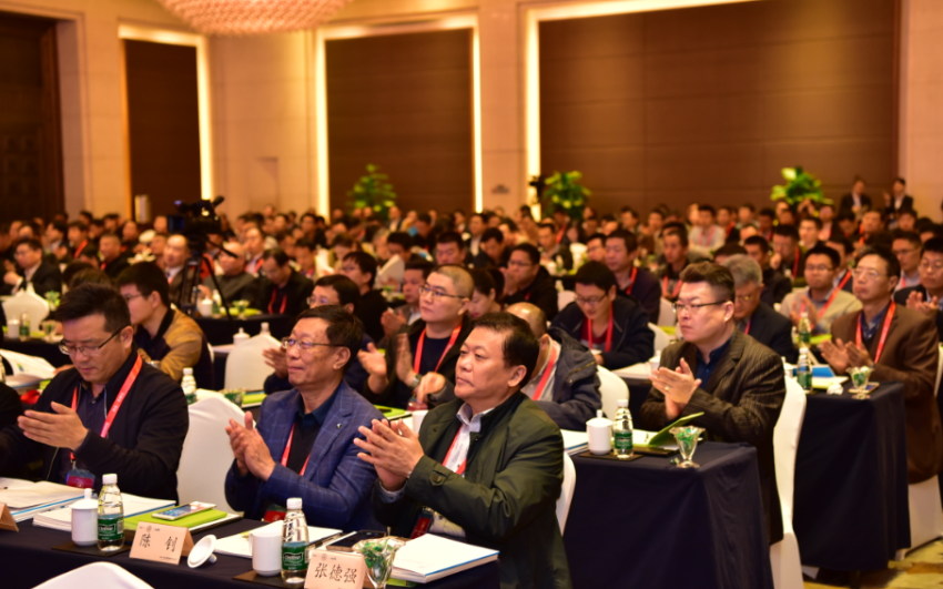 亲友游戏中心-亲友多乐斗-亲友天天坦克大战