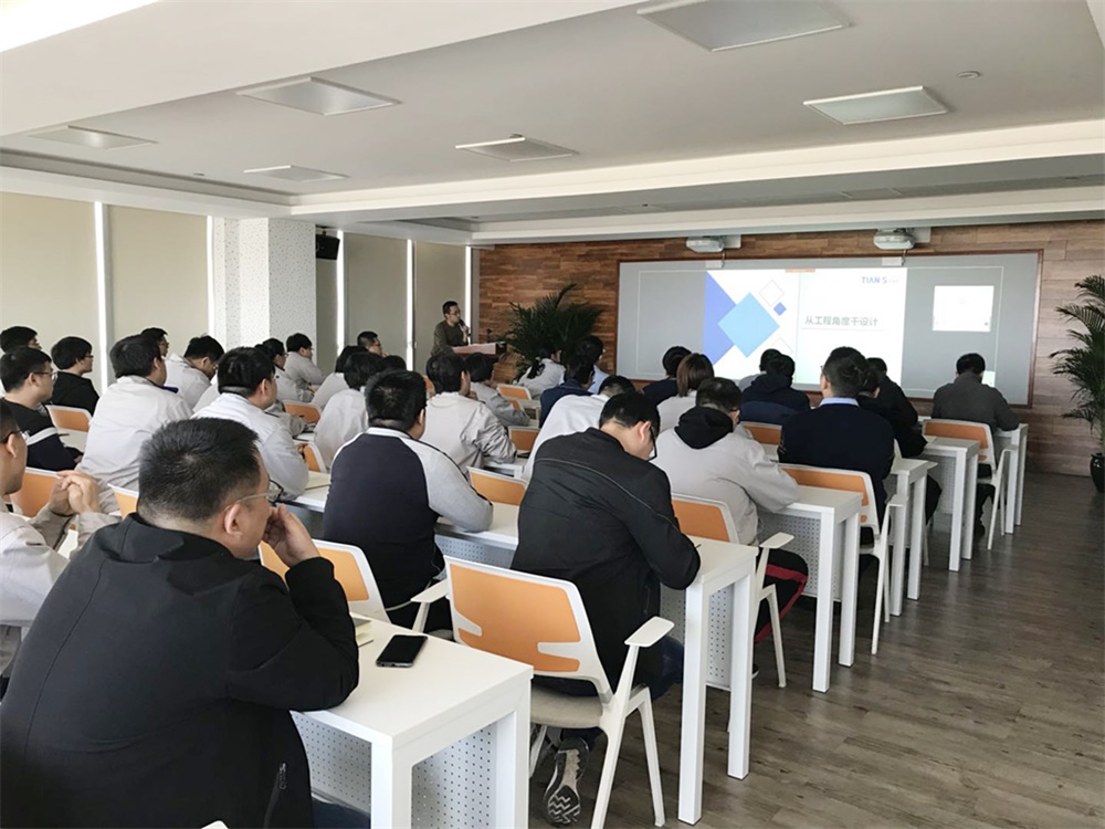 亲友游戏中心-亲友多乐斗-亲友天天坦克大战