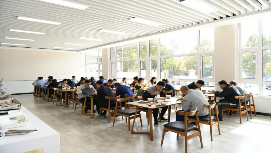 亲友游戏中心-亲友多乐斗-亲友天天坦克大战