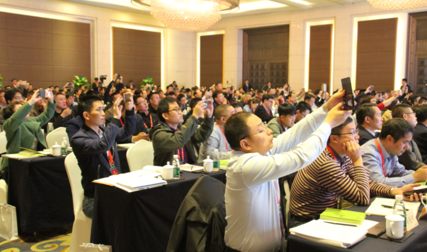 亲友游戏中心-亲友多乐斗-亲友天天坦克大战